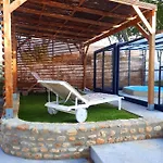 Domaine Des Pins Villa *