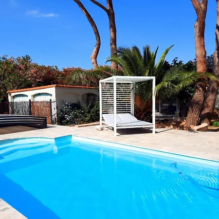 Domaine Des Pins Villa *
