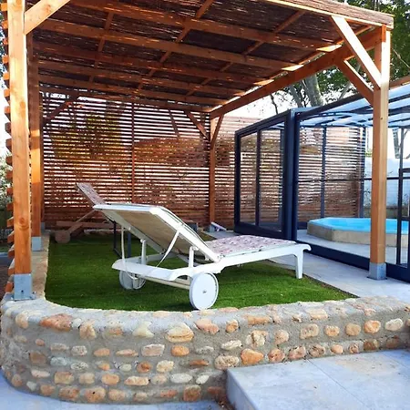 Domaine Des Pins Вилла *