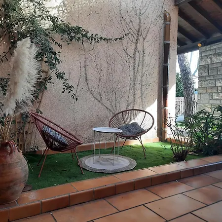 Domaine Des Pins * Saint-Esteve (Pyrenees-Orientales)