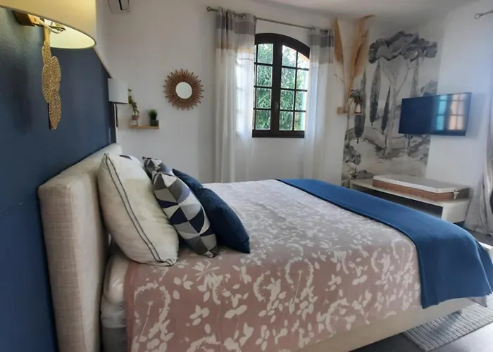 Villa Domaine Des Pins Saint-Esteve (Pyrenees-Orientales)